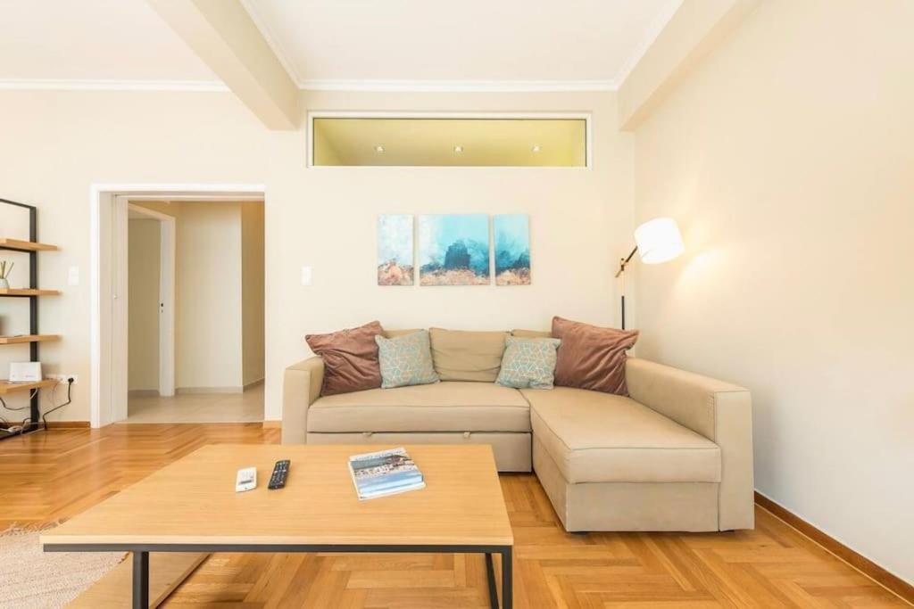 Syntagma H&B Apartment Atene Esterno foto