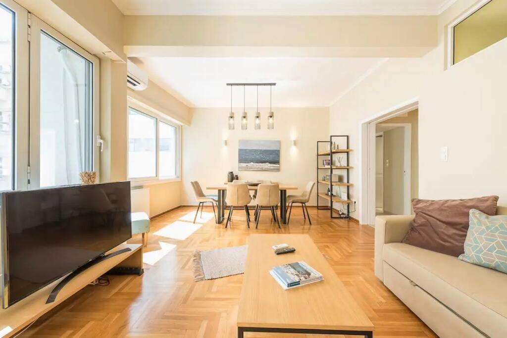 Syntagma H&B Apartment Atene Esterno foto